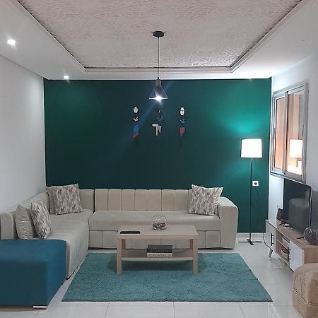 Superbe Appartement En Plein Centre Ville เกนิตรา ภายนอก รูปภาพ