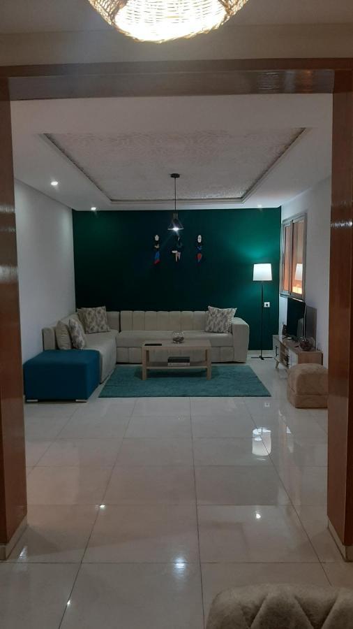 Superbe Appartement En Plein Centre Ville เกนิตรา ภายนอก รูปภาพ